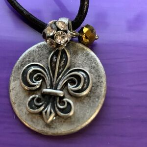 Fleur de lise necklace 18” VCLM*